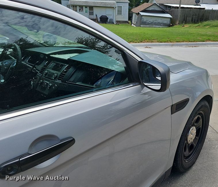 image for item DS4718 2016 Ford Taurus Police Interceptor 
