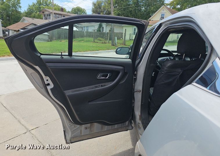 image for item DS4718 2016 Ford Taurus Police Interceptor 