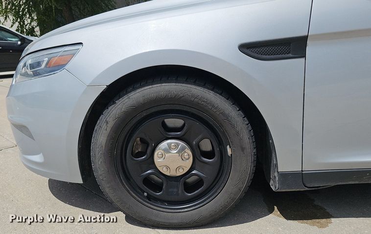image for item DS4718 2016 Ford Taurus Police Interceptor 