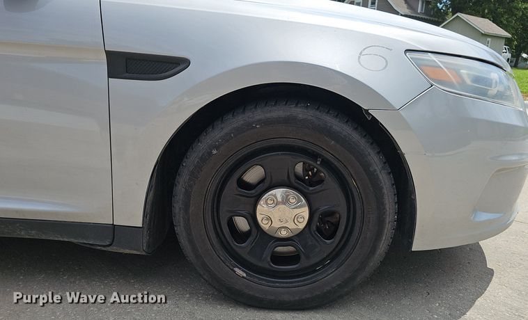 image for item DS4718 2016 Ford Taurus Police Interceptor 