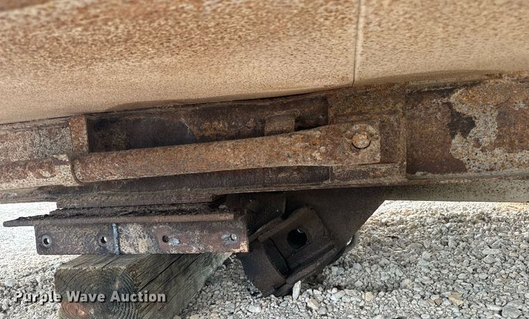 image for item DW2285 Henderson XD X 16X36 dump bed