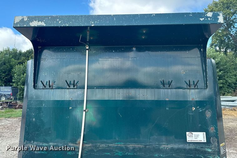 image for item DW2285 Henderson XD X 16X36 dump bed