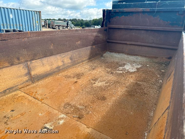 image for item DW2285 Henderson XD X 16X36 dump bed