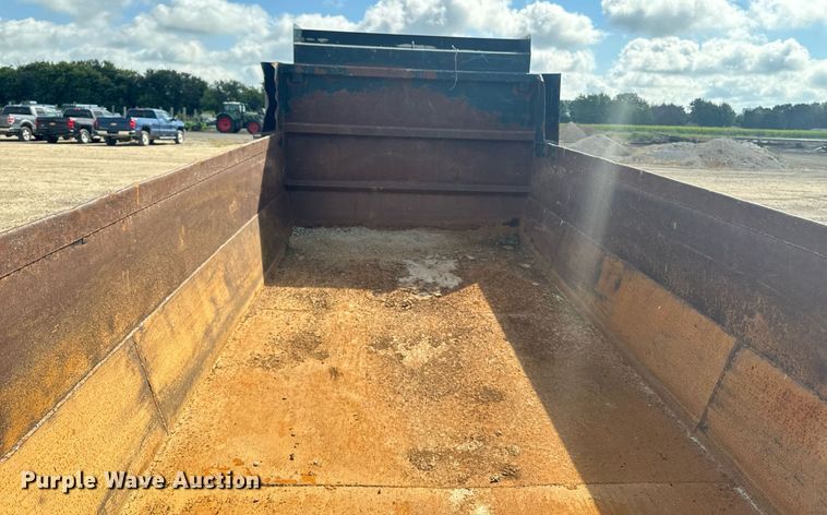 image for item DW2285 Henderson XD X 16X36 dump bed