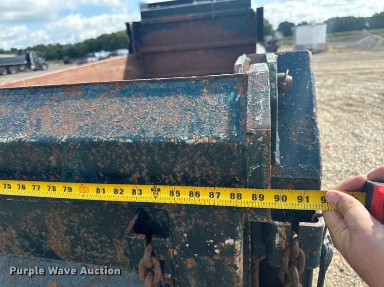 image for item DW2285 Henderson XD X 16X36 dump bed