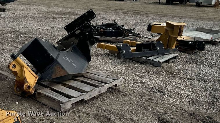 image for item DW2287 Tiger side boom rotary mower