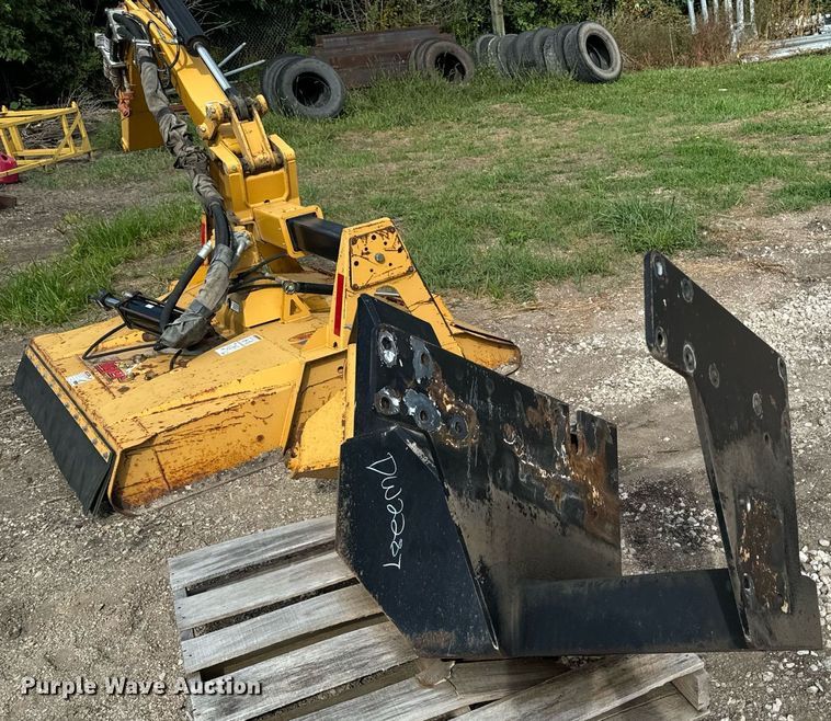 image for item DW2287 Tiger side boom rotary mower