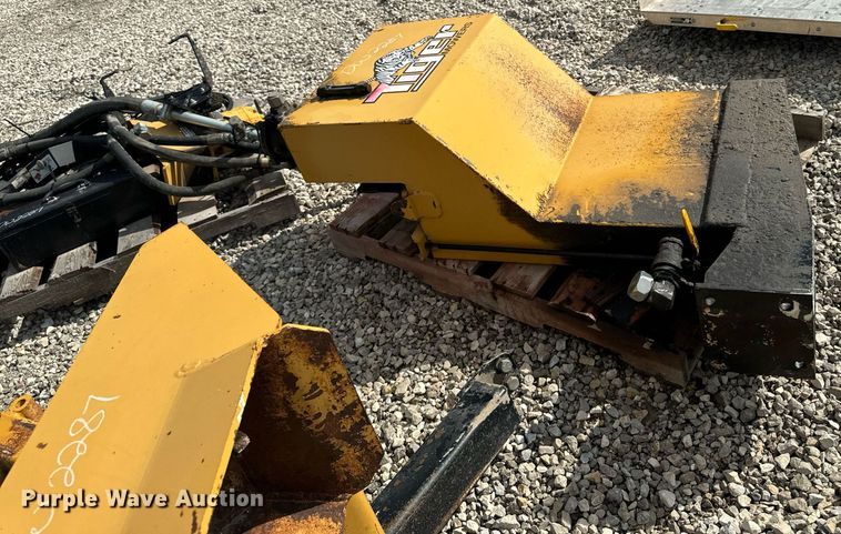 image for item DW2287 Tiger side boom rotary mower