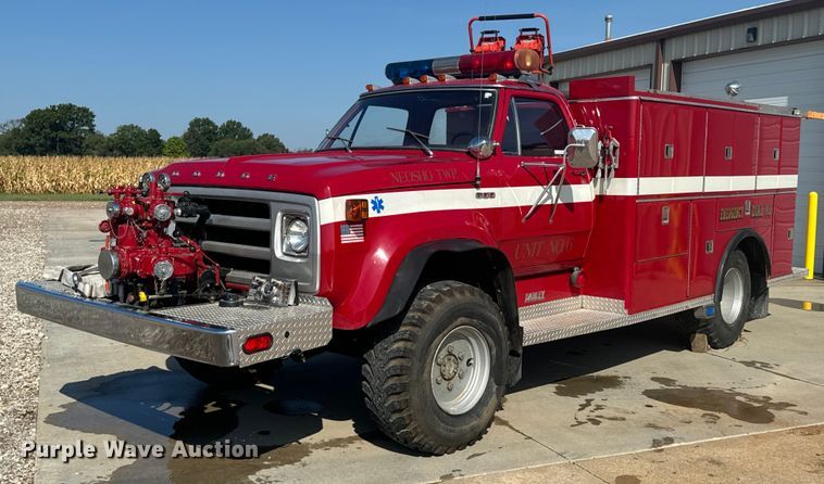 image for item DX1056 1976 Dodge W600 pumper fire truck