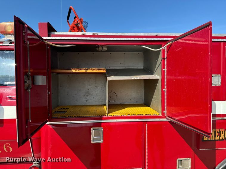 image for item DX1056 1976 Dodge W600 pumper fire truck