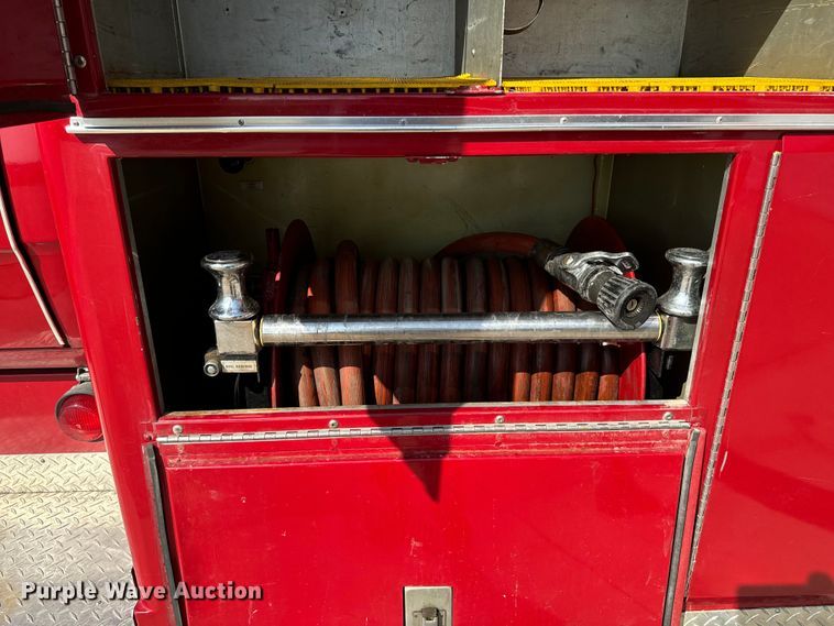 image for item DX1056 1976 Dodge W600 pumper fire truck