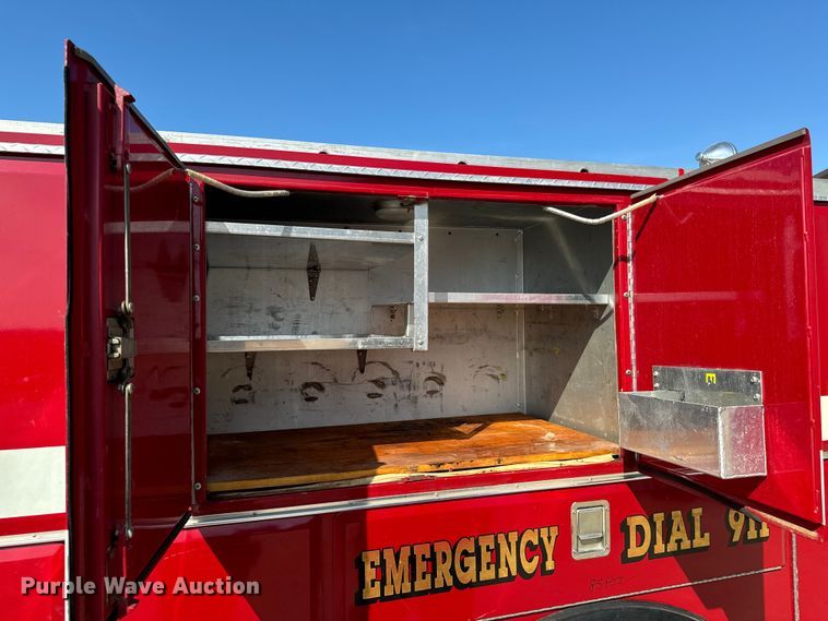 image for item DX1056 1976 Dodge W600 pumper fire truck