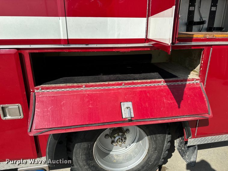 image for item DX1056 1976 Dodge W600 pumper fire truck