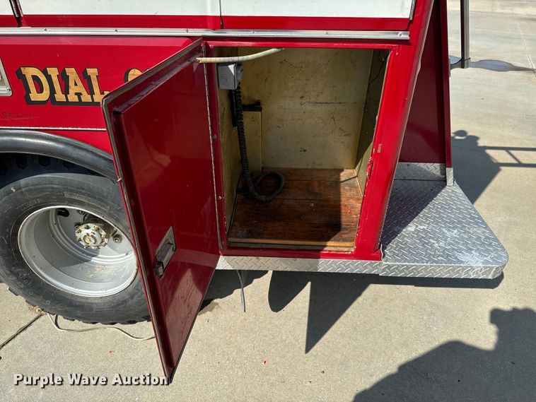 image for item DX1056 1976 Dodge W600 pumper fire truck