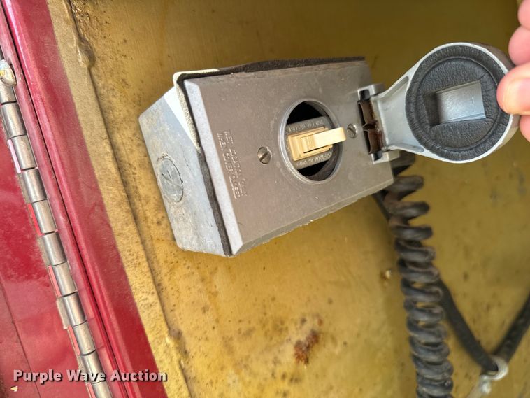 image for item DX1056 1976 Dodge W600 pumper fire truck