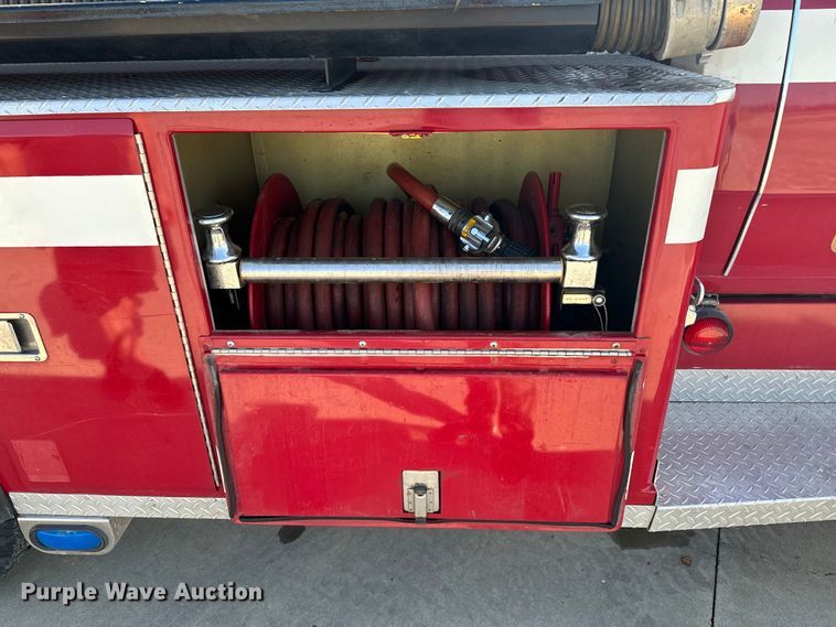 image for item DX1056 1976 Dodge W600 pumper fire truck