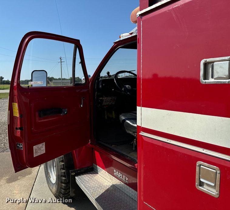 image for item DX1056 1976 Dodge W600 pumper fire truck