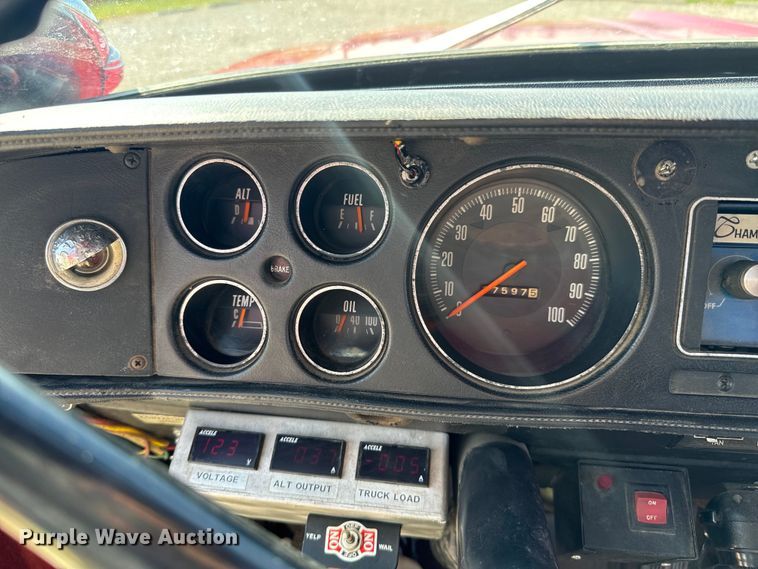 image for item DX1056 1976 Dodge W600 pumper fire truck