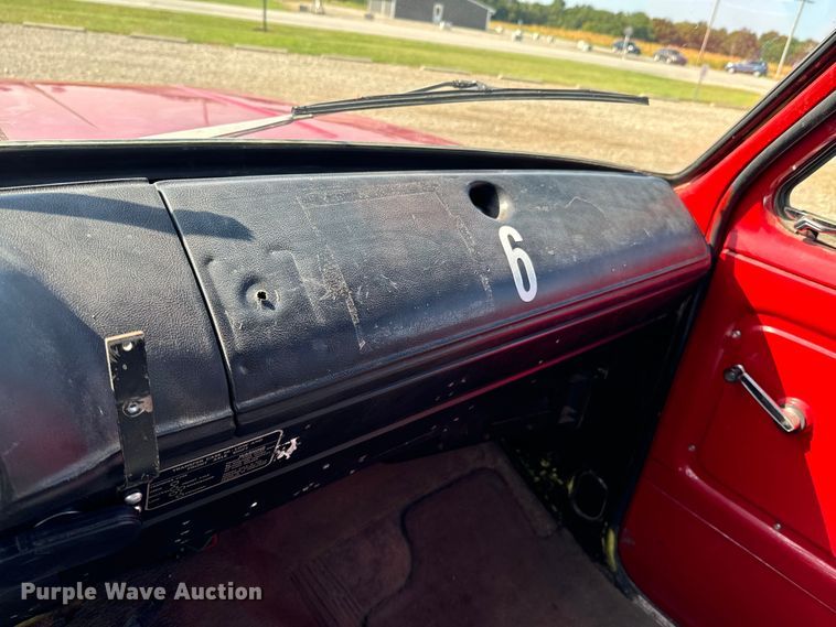 image for item DX1056 1976 Dodge W600 pumper fire truck