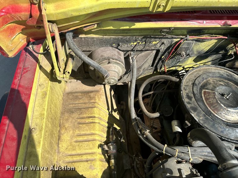 image for item DX1056 1976 Dodge W600 pumper fire truck