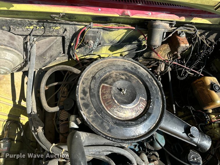 image for item DX1056 1976 Dodge W600 pumper fire truck