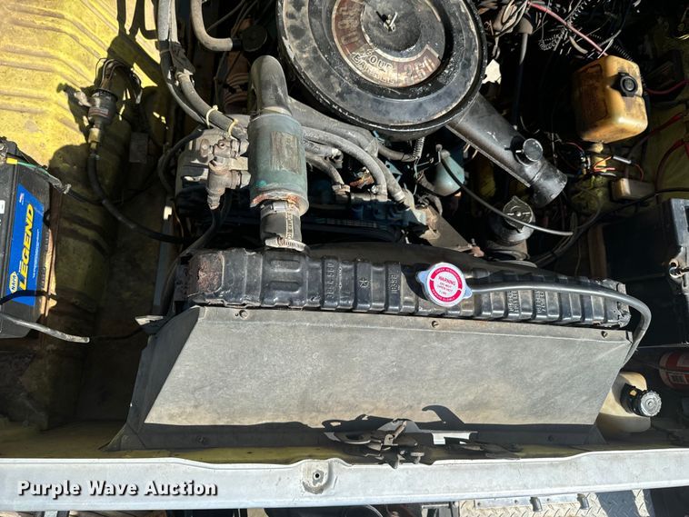 image for item DX1056 1976 Dodge W600 pumper fire truck