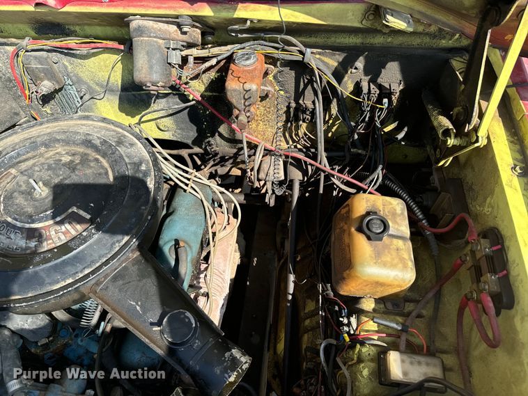 image for item DX1056 1976 Dodge W600 pumper fire truck