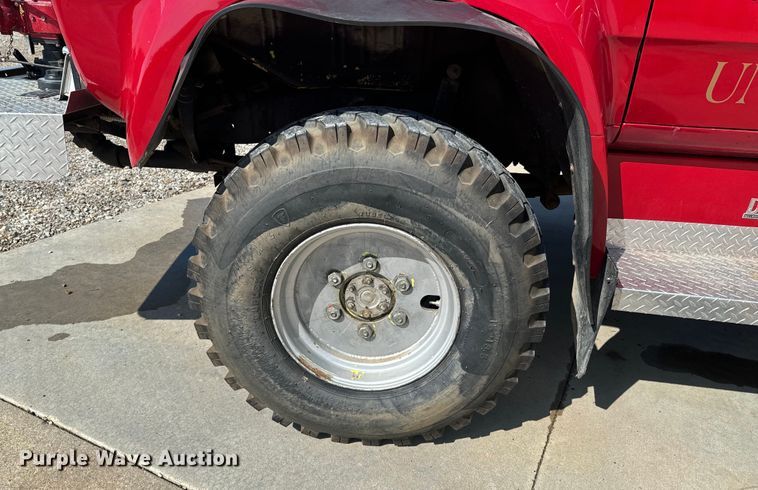 image for item DX1056 1976 Dodge W600 pumper fire truck