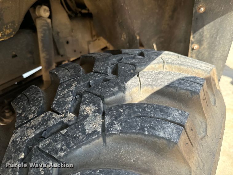 image for item DX1056 1976 Dodge W600 pumper fire truck