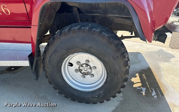 image for item DX1056 1976 Dodge W600 pumper fire truck