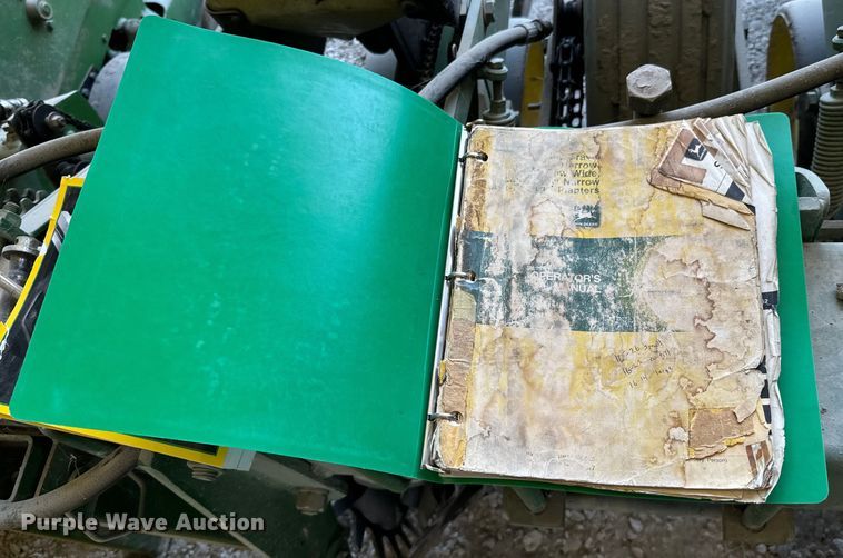 image for item DX1060 John Deere 7000 planter