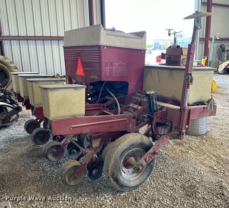 image for item DX1061 Case 900 planter