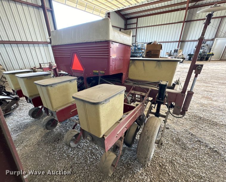 image for item DX1061 Case 900 planter