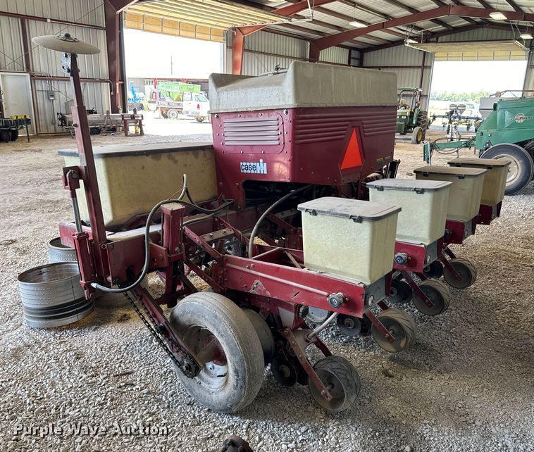 image for item DX1061 Case 900 planter