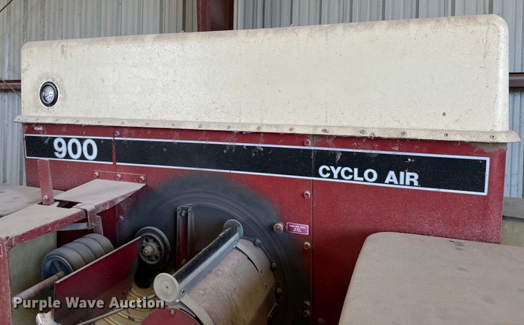 image for item DX1061 Case 900 planter