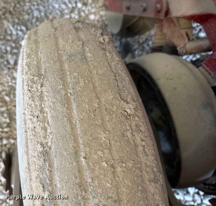 image for item DX1061 Case 900 planter