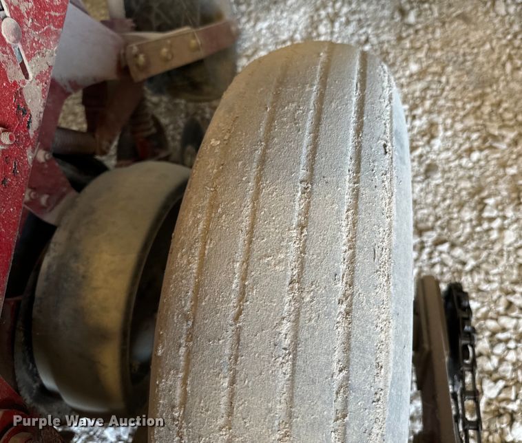 image for item DX1061 Case 900 planter