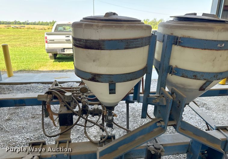 image for item DX1064 Shop built liquid fertilizer applicator