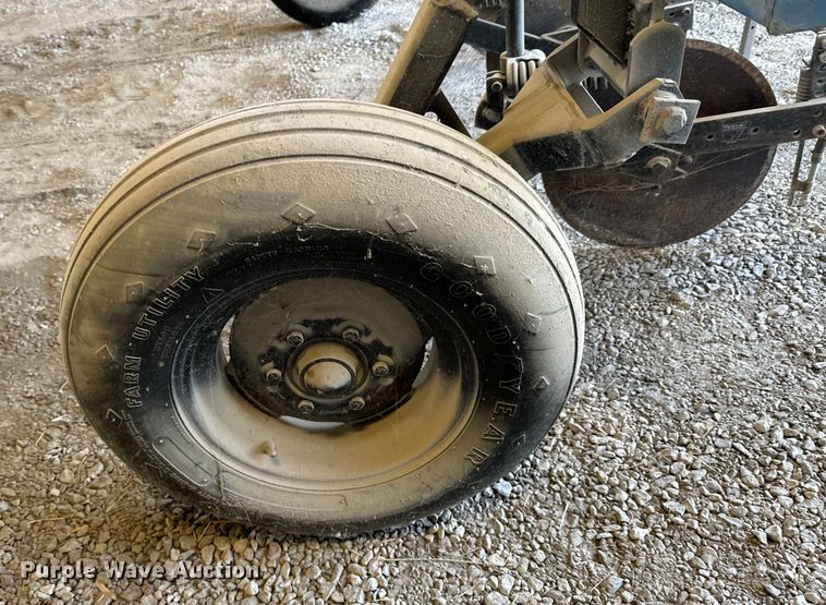 image for item DX1064 Shop built liquid fertilizer applicator