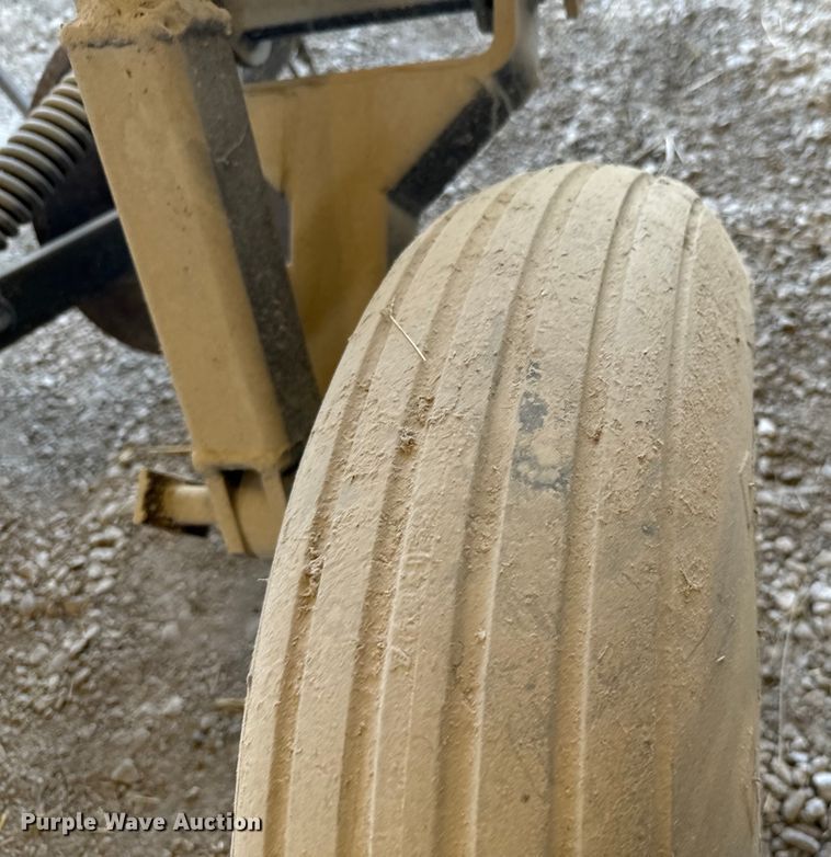 image for item DX1064 Shop built liquid fertilizer applicator