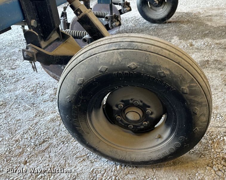 image for item DX1064 Shop built liquid fertilizer applicator