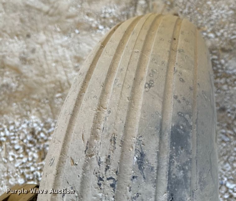 image for item DX1064 Shop built liquid fertilizer applicator