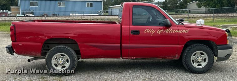image for item DX1088 2003 Chevrolet Silverado 1500 pickup truck