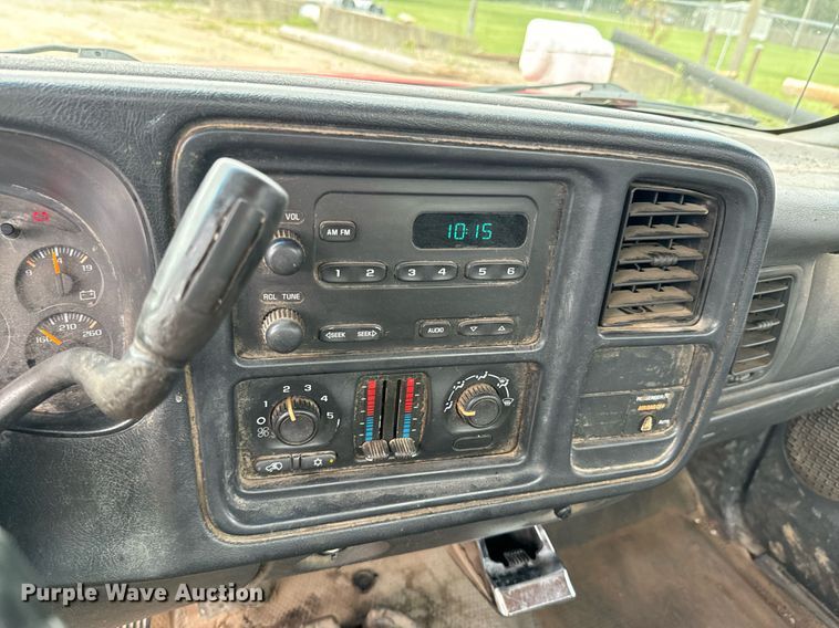 image for item DX1088 2003 Chevrolet Silverado 1500 pickup truck