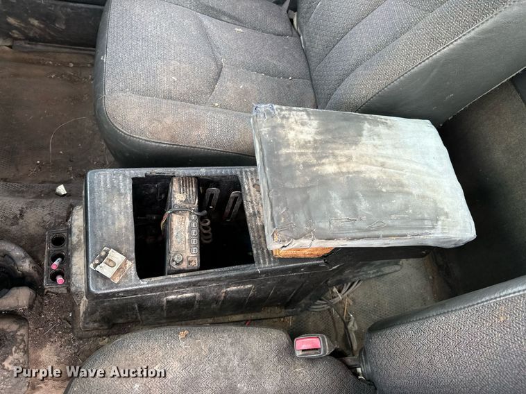 image for item DX1088 2003 Chevrolet Silverado 1500 pickup truck