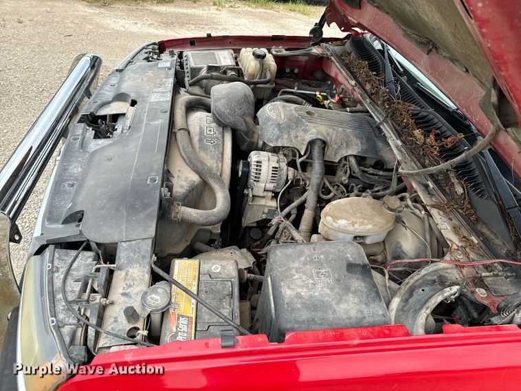 image for item DX1088 2003 Chevrolet Silverado 1500 pickup truck