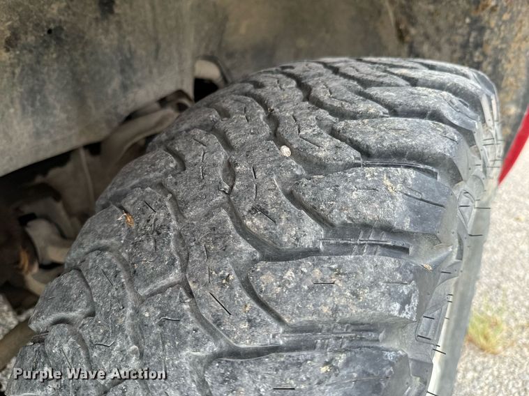 image for item DX1088 2003 Chevrolet Silverado 1500 pickup truck