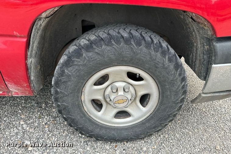 image for item DX1088 2003 Chevrolet Silverado 1500 pickup truck