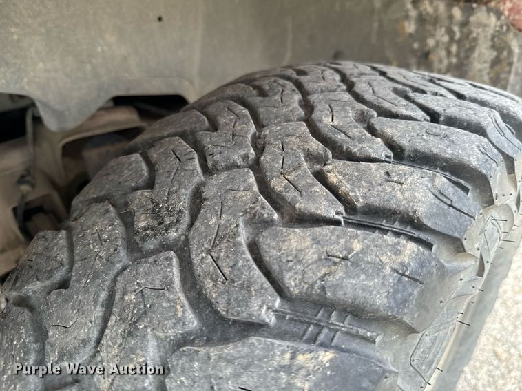 image for item DX1088 2003 Chevrolet Silverado 1500 pickup truck