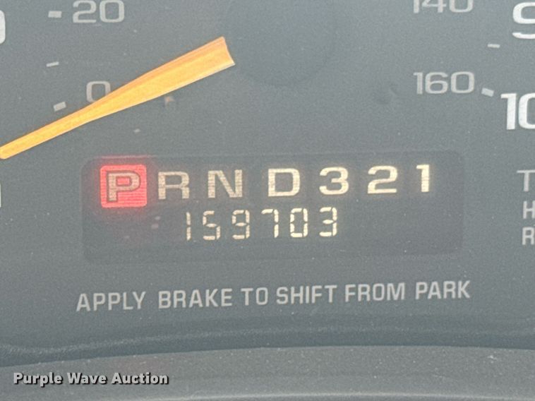 image for item DX1090 2001 Thomas school bus